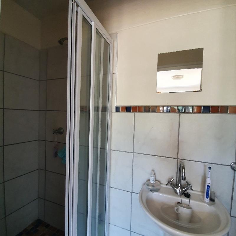 To Let 2 Bedroom Property for Rent in Grahamstown Central Eastern Cape